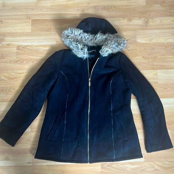 Ellen Tracy Jackets & Blazers - Ellen Tracy Faux Suede & Fur Hooded Coat